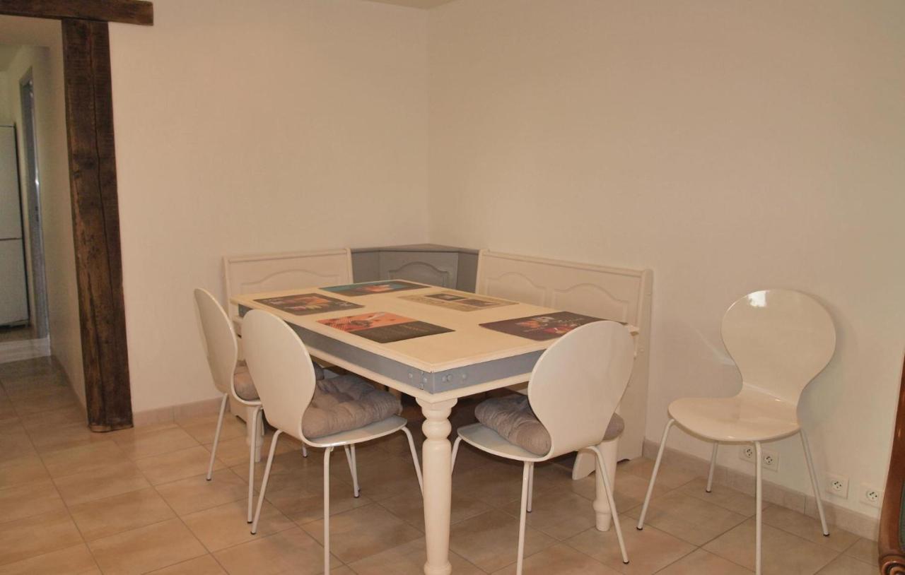 2 Bedroom Awesome Home In Mantallot Екстериор снимка